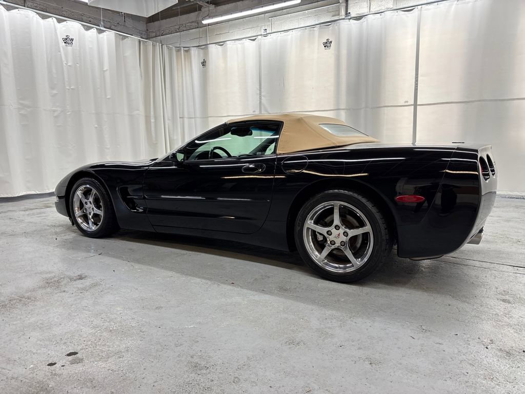 Used 2001 Chevrolet Corvette Convertible w/ Preferred Equipment Group1 image 3