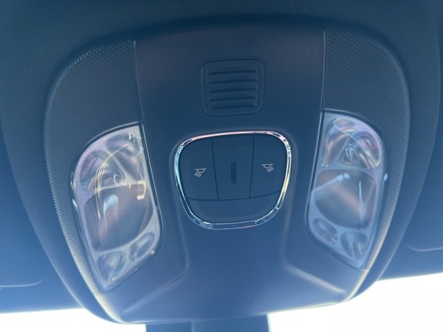 Used 2023 Jeep Compass High Altitude image 35