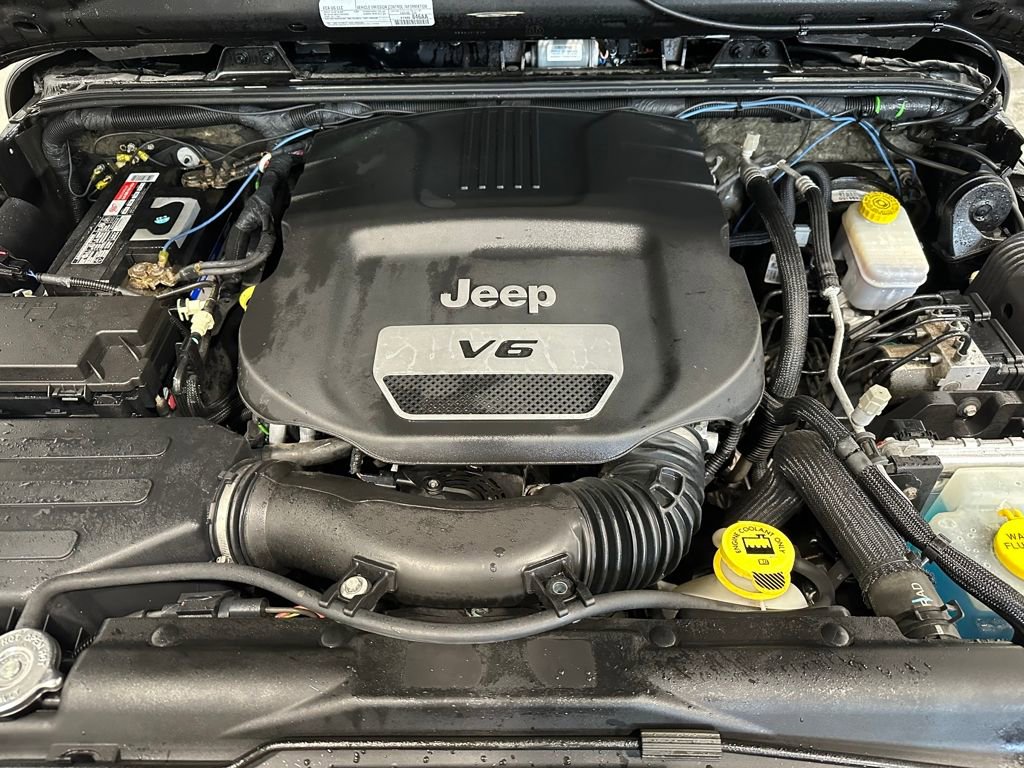 Used 2017 Jeep Wrangler Unlimited Sport w/ Connectivity Group image 9