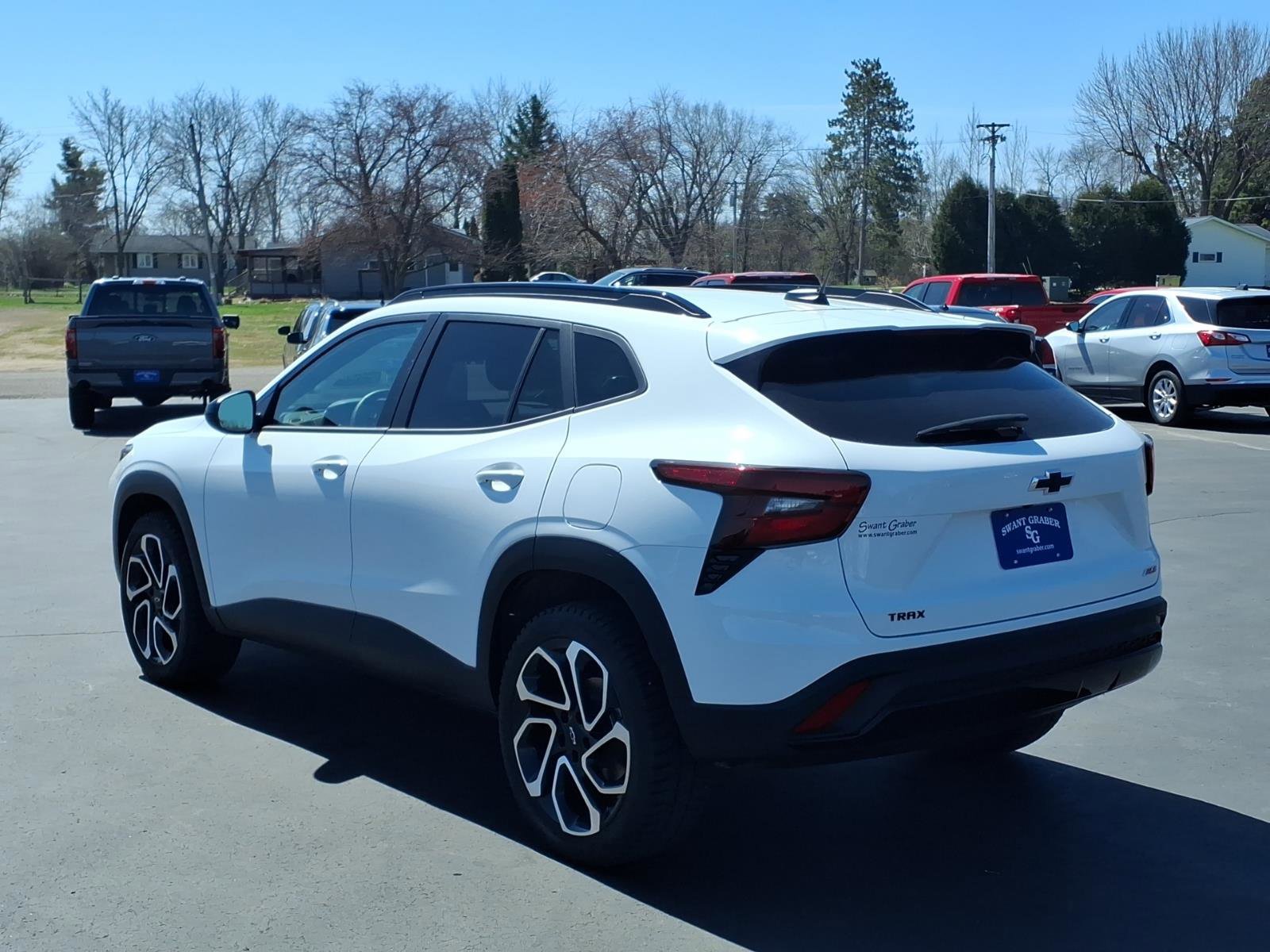 Used 2024 Chevrolet Trax RS image 3