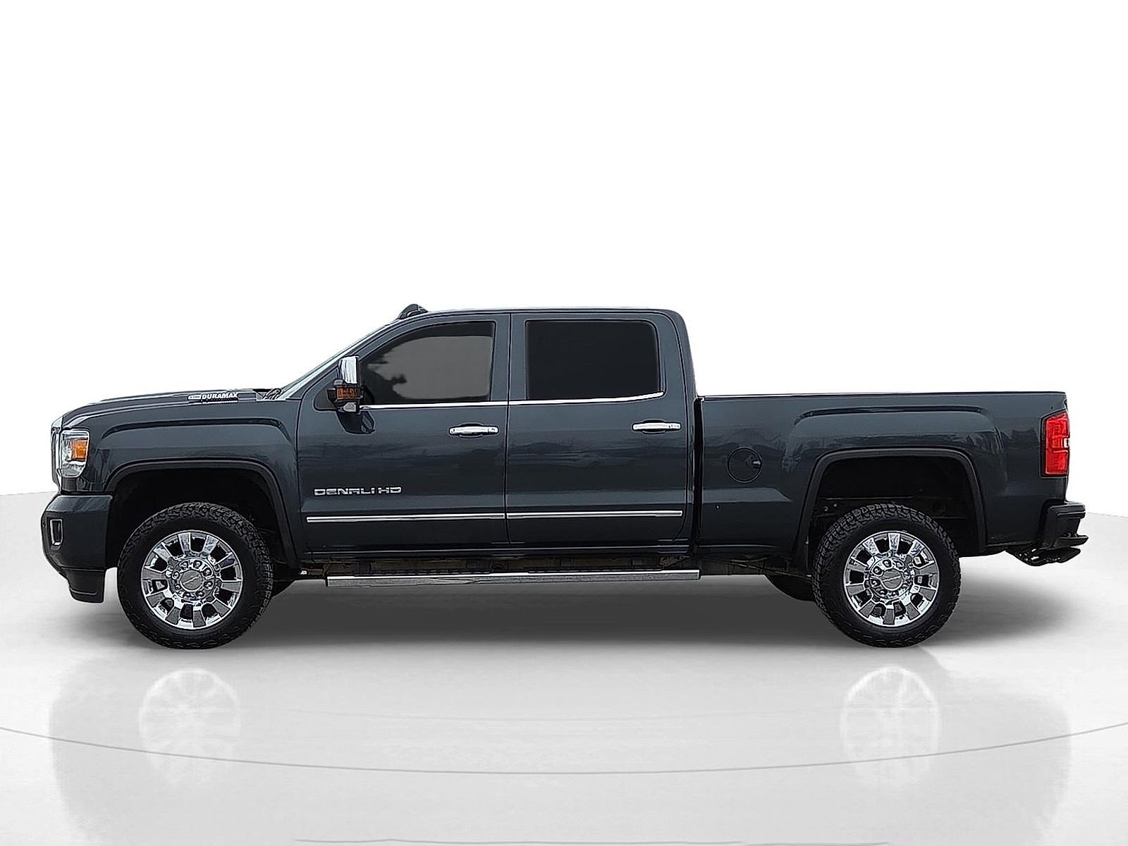 Used 2018 GMC Sierra 2500 Denali w/ Duramax Plus Package image 3