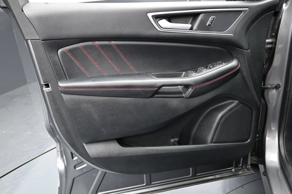 Certified 2023 Ford Edge ST-Line AWD/4WD image 14