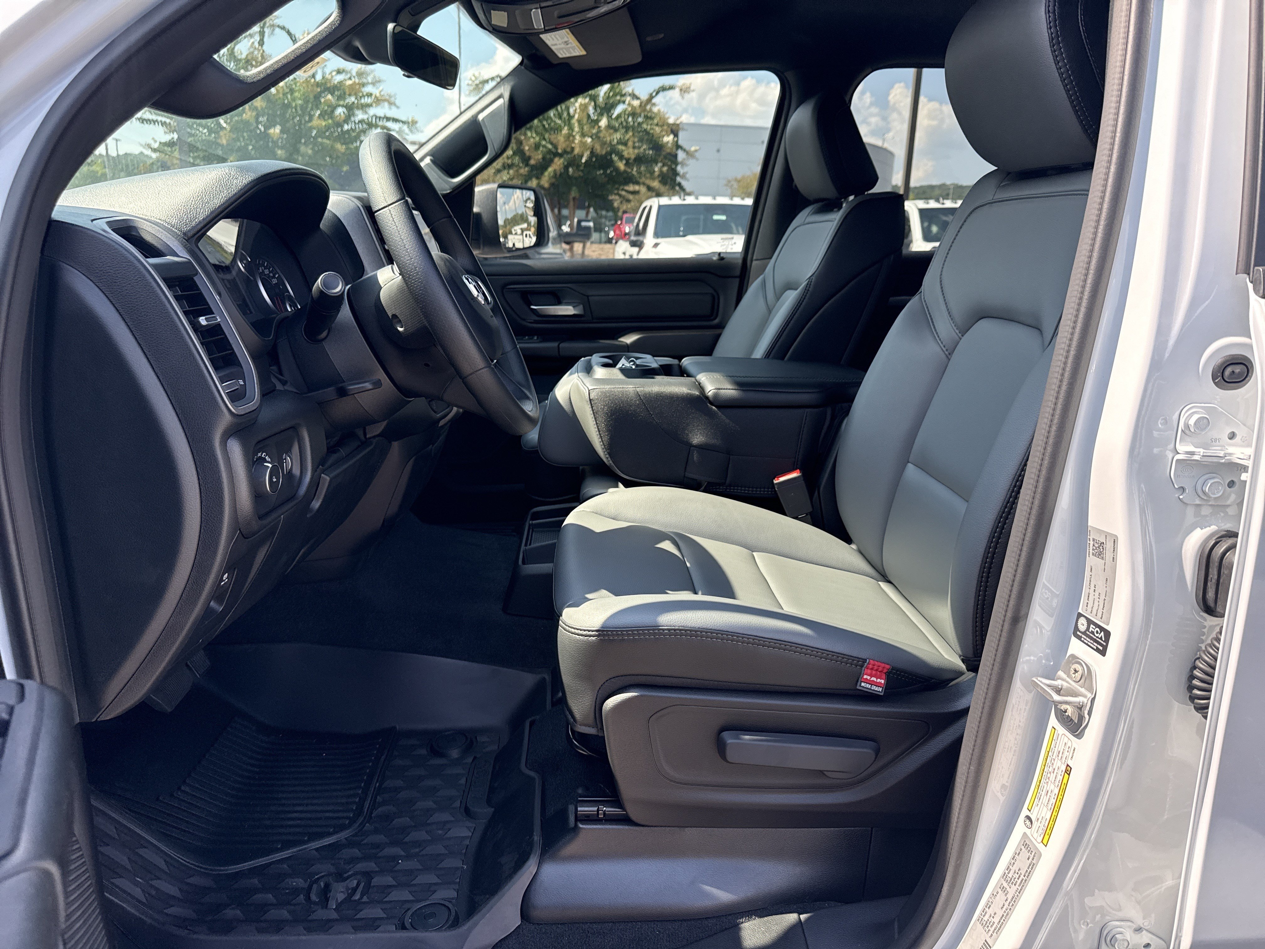 New 2026 RAM 1500 Tradesman AWD/4WD image 9