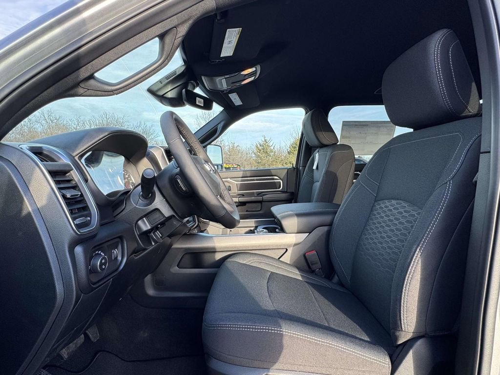 New 2026 RAM 2500 Big Horn AWD/4WD image 13
