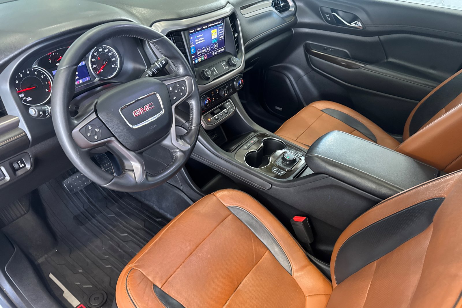 Used 2020 GMC Acadia AT4 w/ Trailering Package AWD/4WD image 10