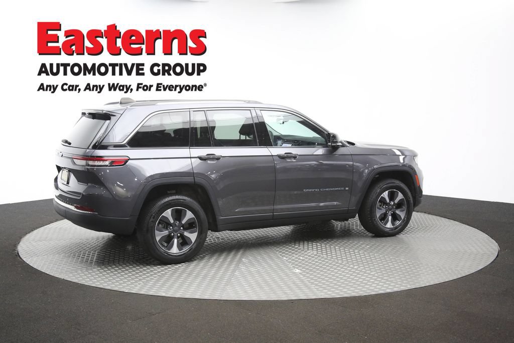Used 2022 Jeep Grand Cherokee Limited 4xe w/ Luxury Tech Group II AWD/4WD image 47