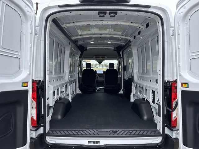 New 2026 Ford Transit 250 148 Medium Roof RWD image 12
