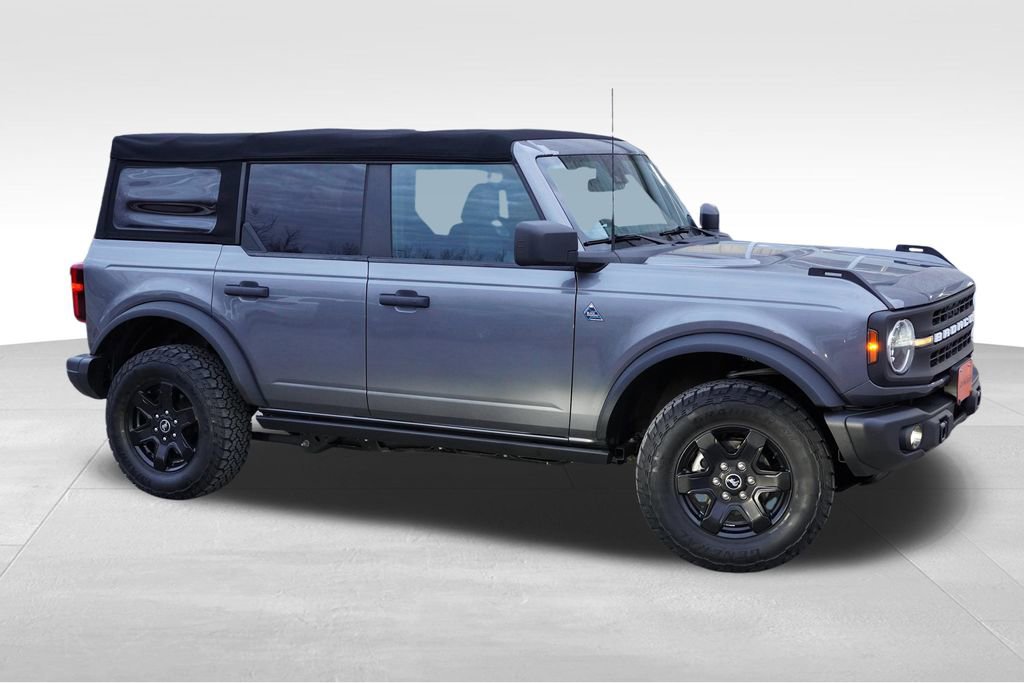 Used 2022 Ford Bronco Black Diamond AWD/4WD image 2