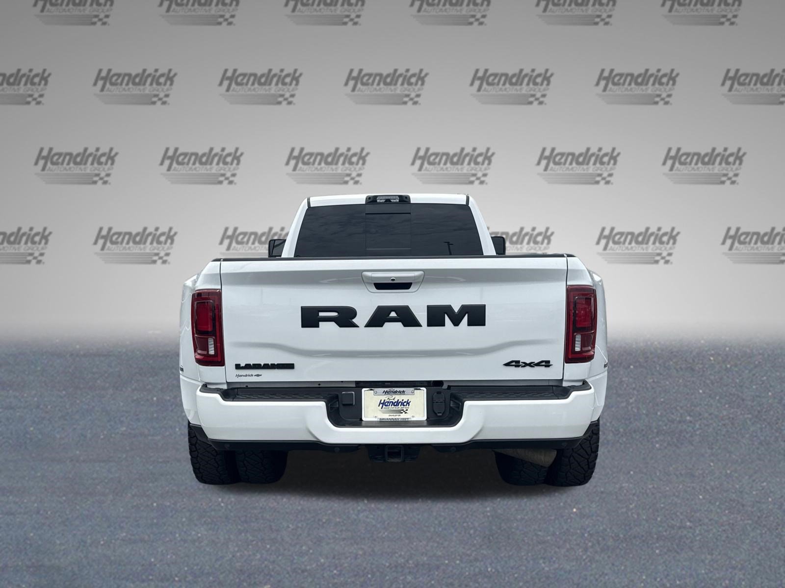 Used 2025 RAM 3500 Laramie AWD/4WD image 9