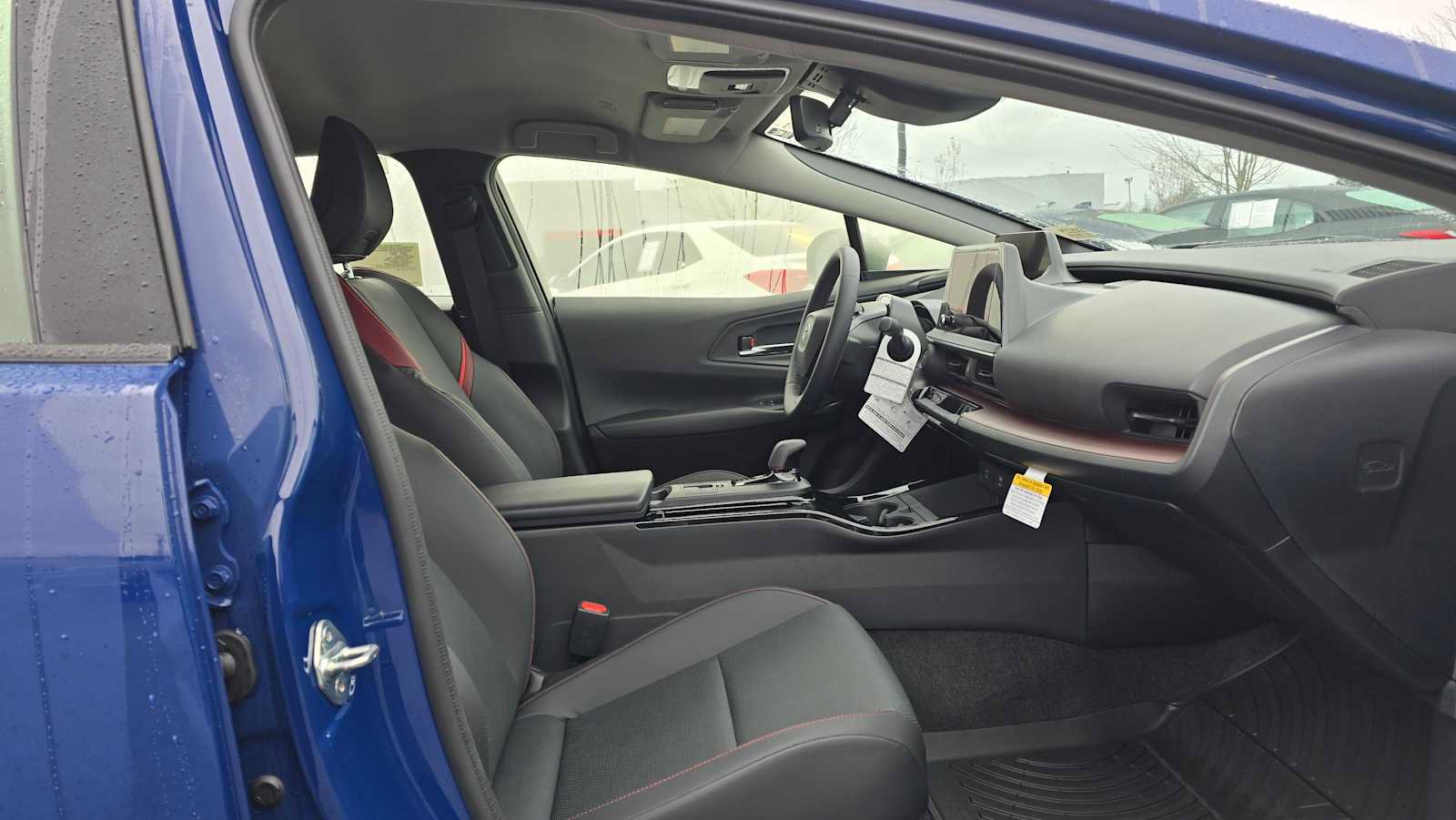 New 2025 Toyota Prius XSE image 11