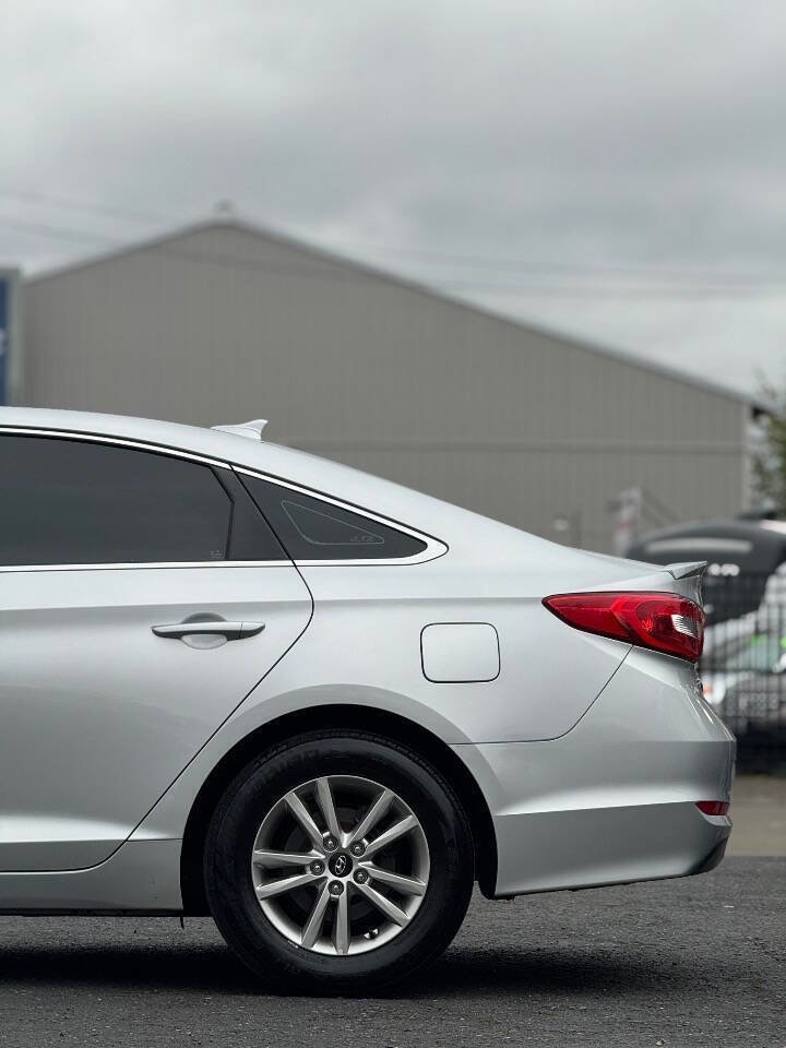 Used 2017 Hyundai Sonata SE image 16