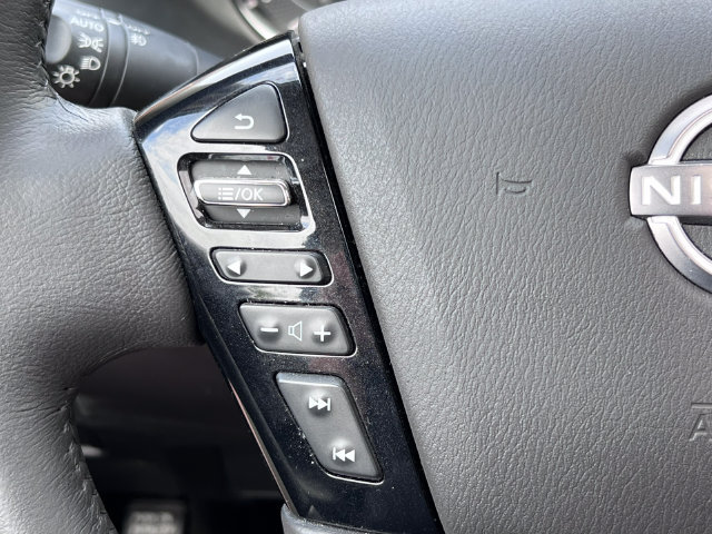 Used 2024 Nissan Armada SL w/ Captain's Chairs Package AWD/4WD image 22