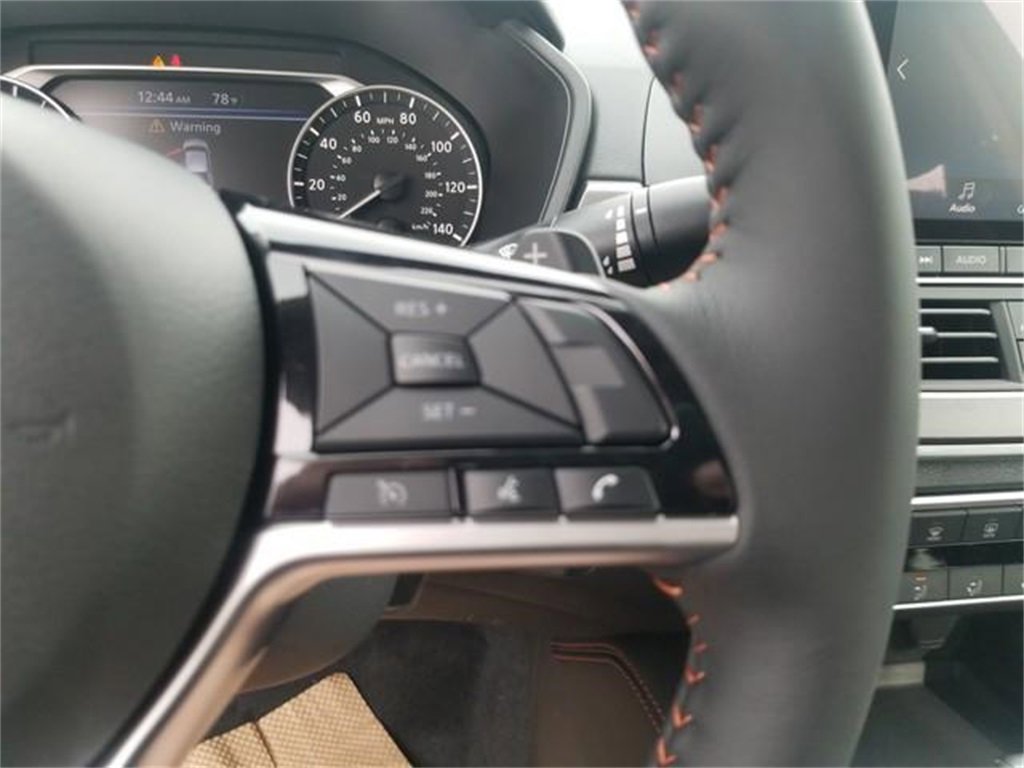 New 2025 Nissan Altima 2.5 SR image 15