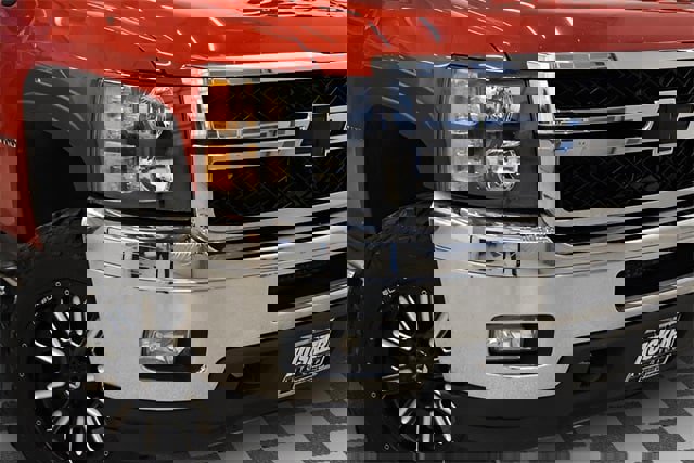 Used 2011 Chevrolet Silverado 2500 LT w/ Interior Plus Package image 15