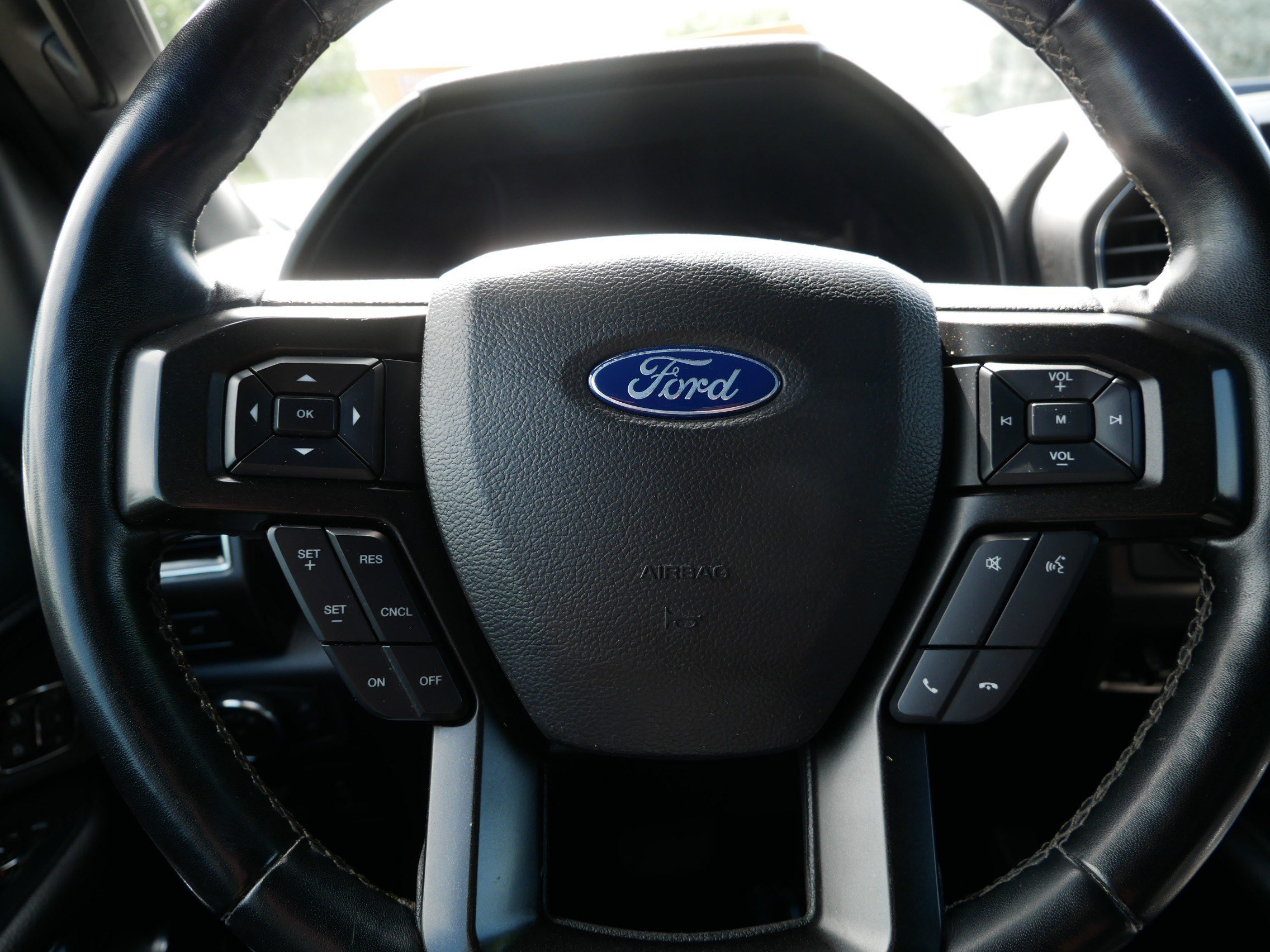 Used 2018 Ford Expedition Max Limited AWD/4WD image 25