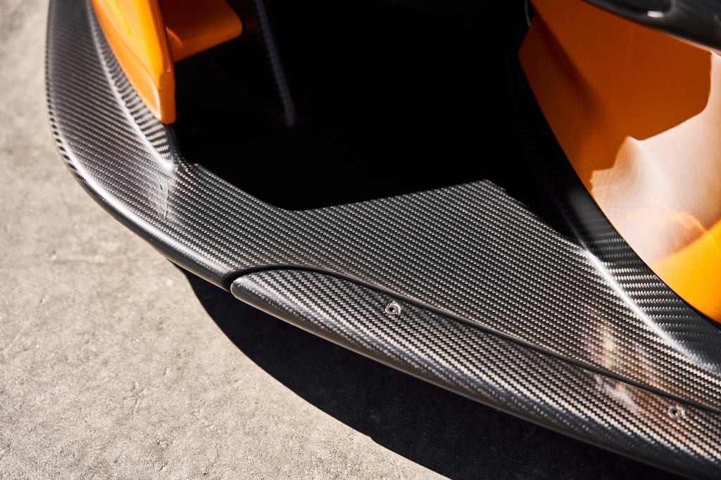 Used 2019 McLaren Senna RWD image 27