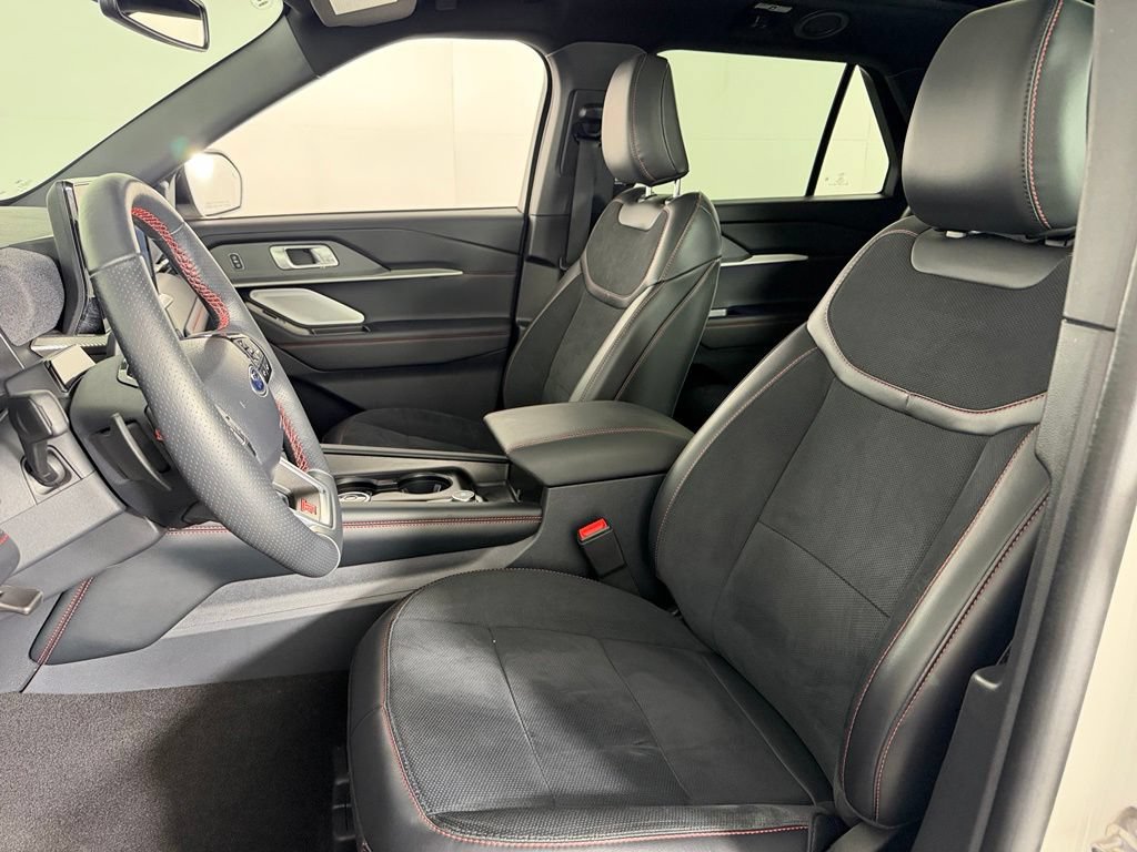 Used 2025 Ford Explorer ST w/ Sun And Sound Package AWD/4WD image 24