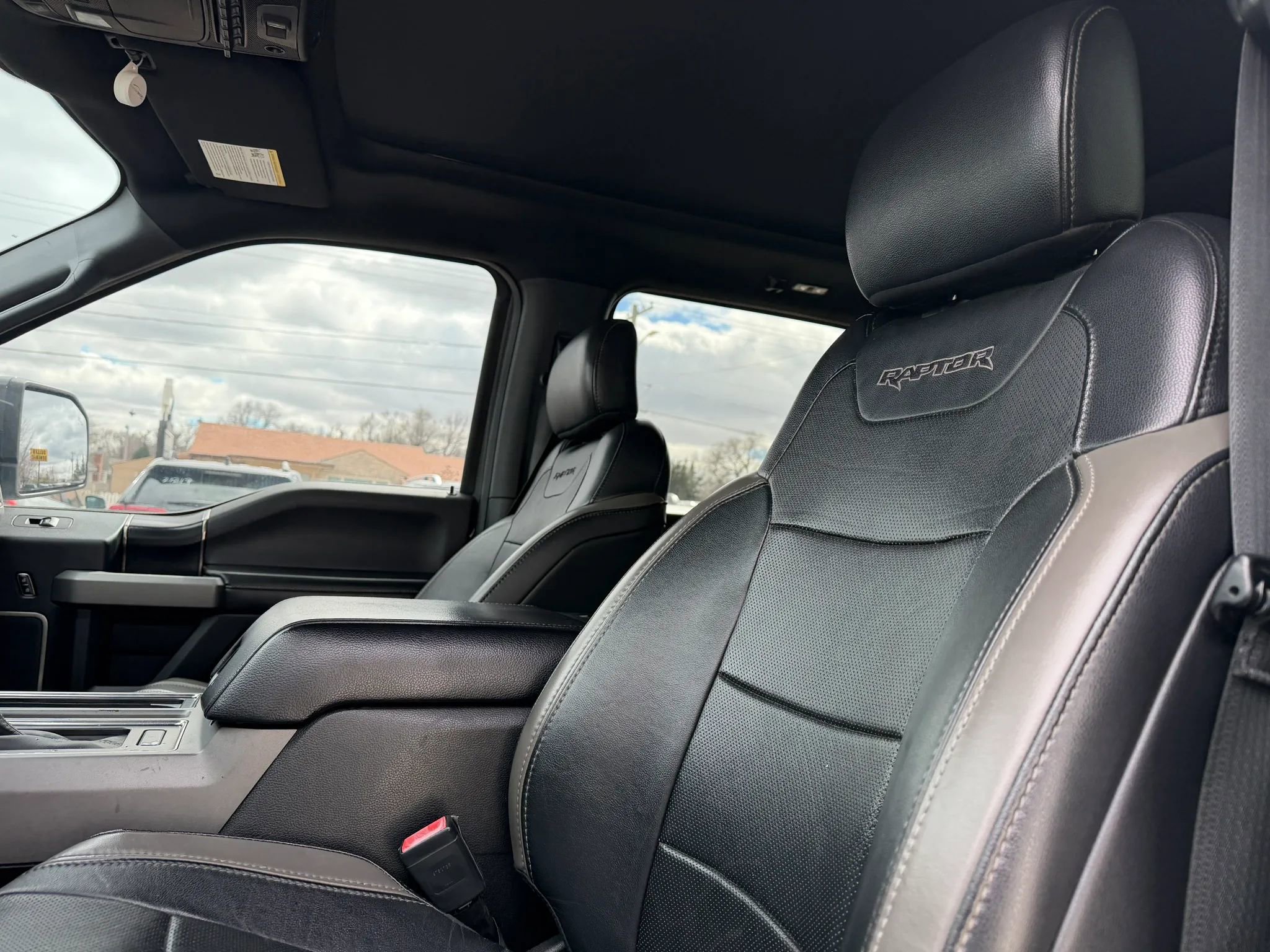 Used 2018 Ford F150 Raptor w/ Equipment Group 802A Luxury image 18