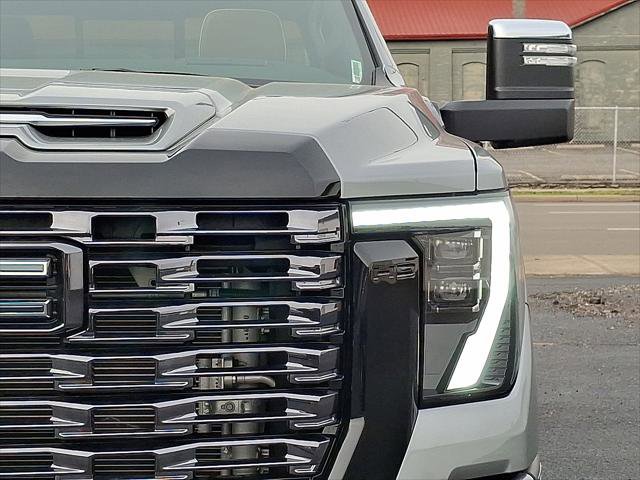Used 2025 GMC Sierra 2500 Denali Ultimate image 20