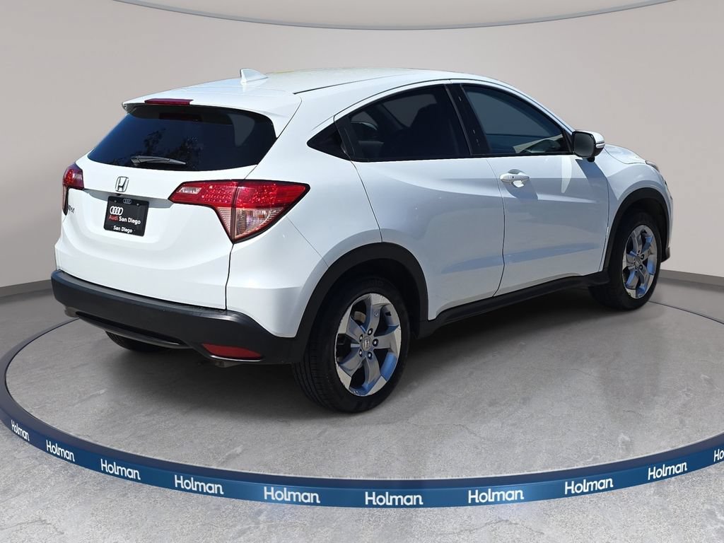 Used 2017 Honda HR-V EX image 6