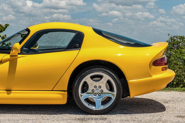 Used 2001 Dodge Viper GTS RWD image 5