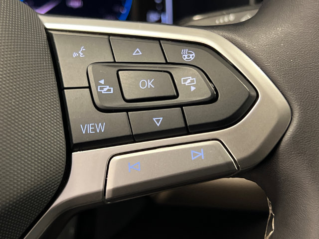 Certified 2024 Volkswagen Taos SEL AWD/4WD image 21