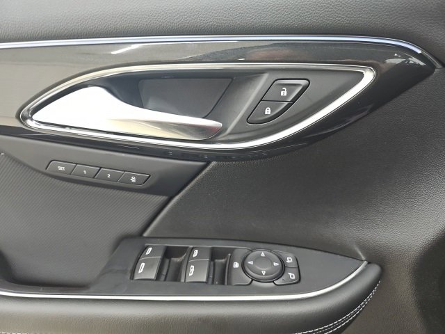 Used 2025 Buick Envision Preferred image 28