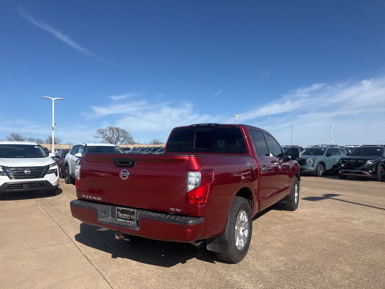Used 2019 Nissan Titan SV w/ SV Convenience Package image 18