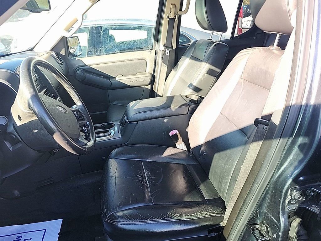 Used 2010 Ford Explorer Sport Trac Limited image 7