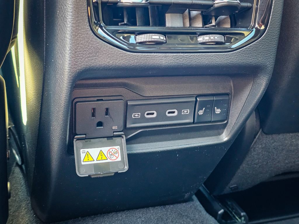 New 2026 Jeep Grand Cherokee Limited image 38