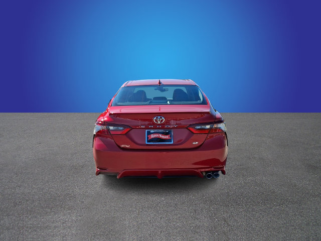 Used 2024 Toyota Camry SE FWD image 5
