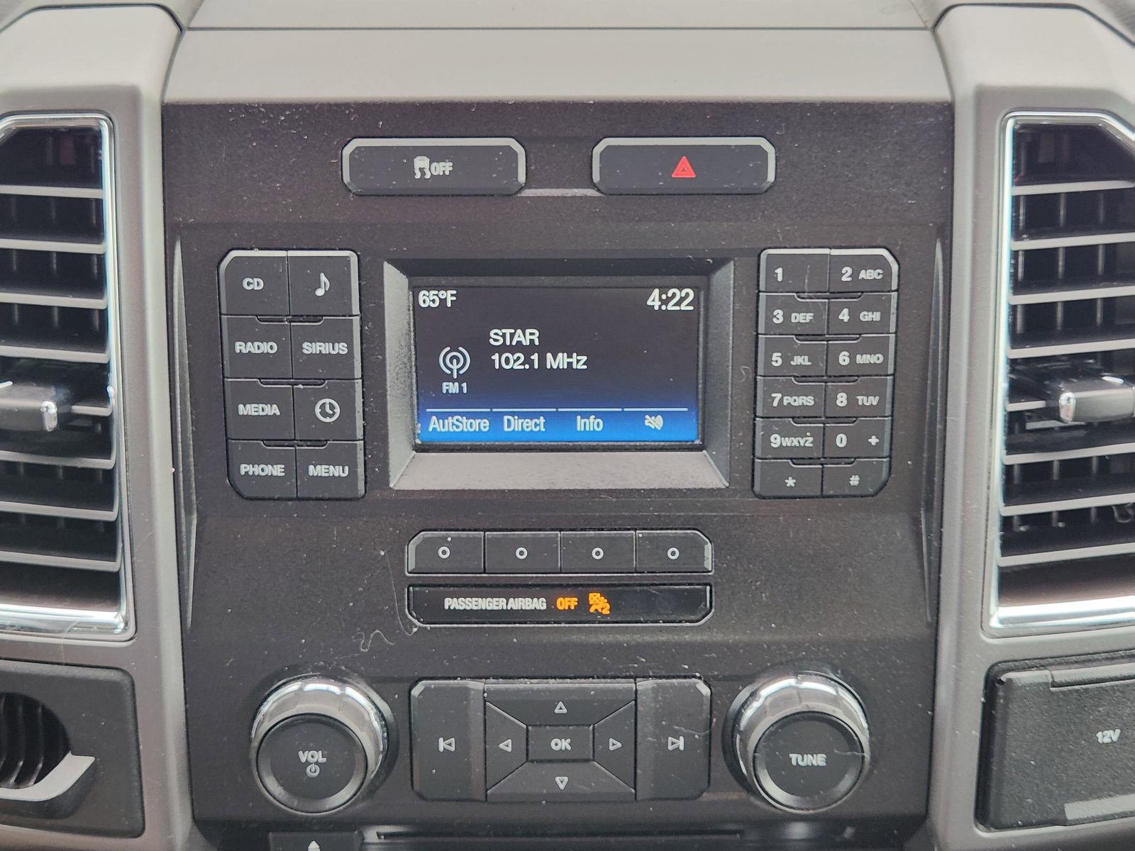 Used 2016 Ford F150 XLT w/ Equipment Group 301A Mid RWD image 19