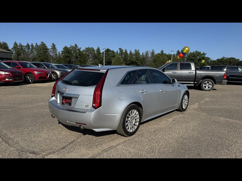 Used 2011 Cadillac CTS Luxury AWD/4WD image 4