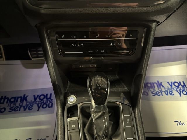 Used 2023 Volkswagen Tiguan SE R-Line AWD/4WD image 21