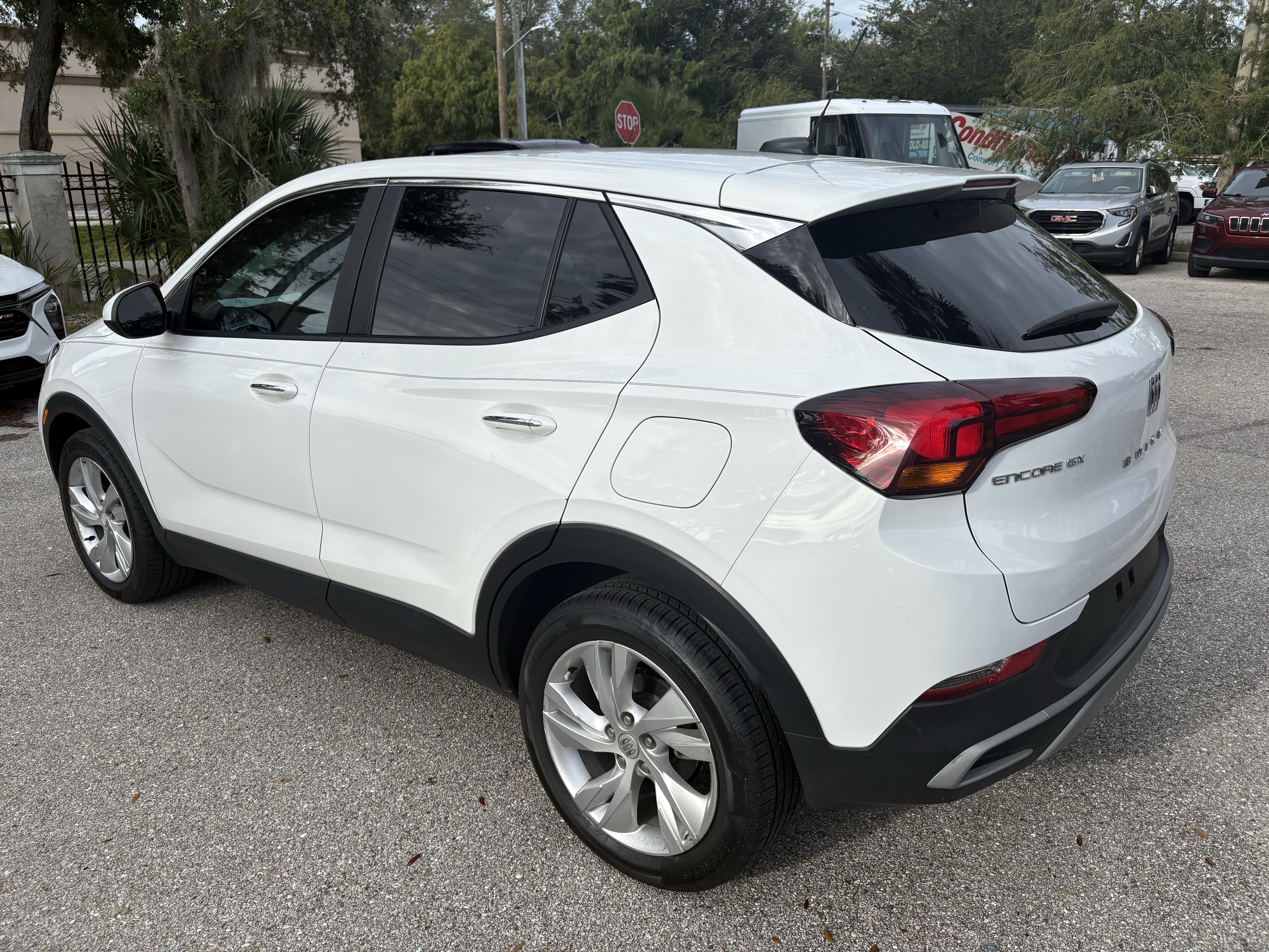 Certified 2024 Buick Encore GX Preferred FWD image 5