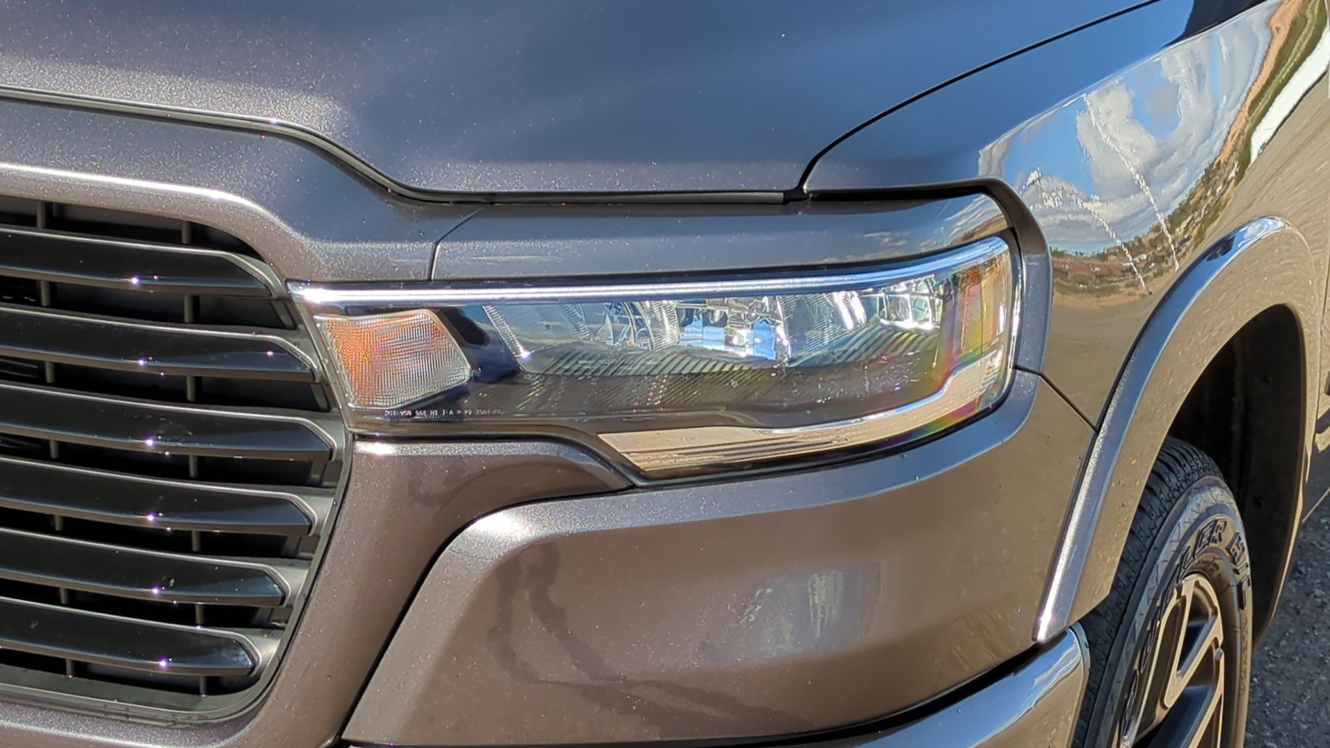 Used 2025 RAM 1500 Laramie w/ Sport Appearance Package image 10