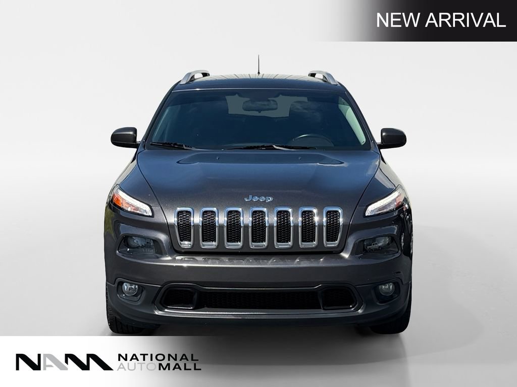 Used 2017 Jeep Cherokee Latitude image 8
