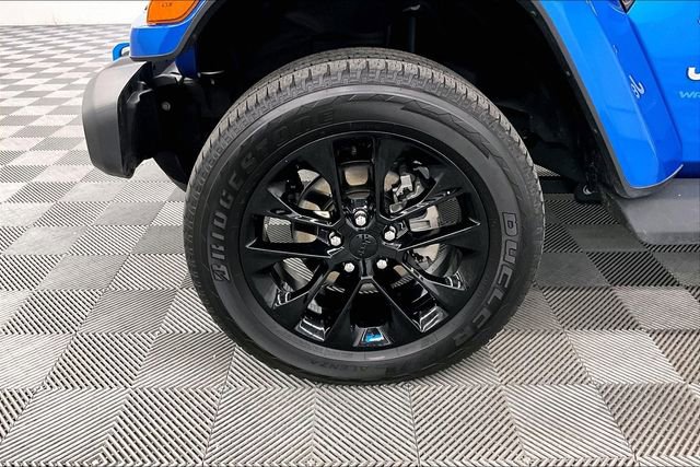 Used 2023 Jeep Wrangler Unlimited Sahara w/ Cold Weather Group image 9
