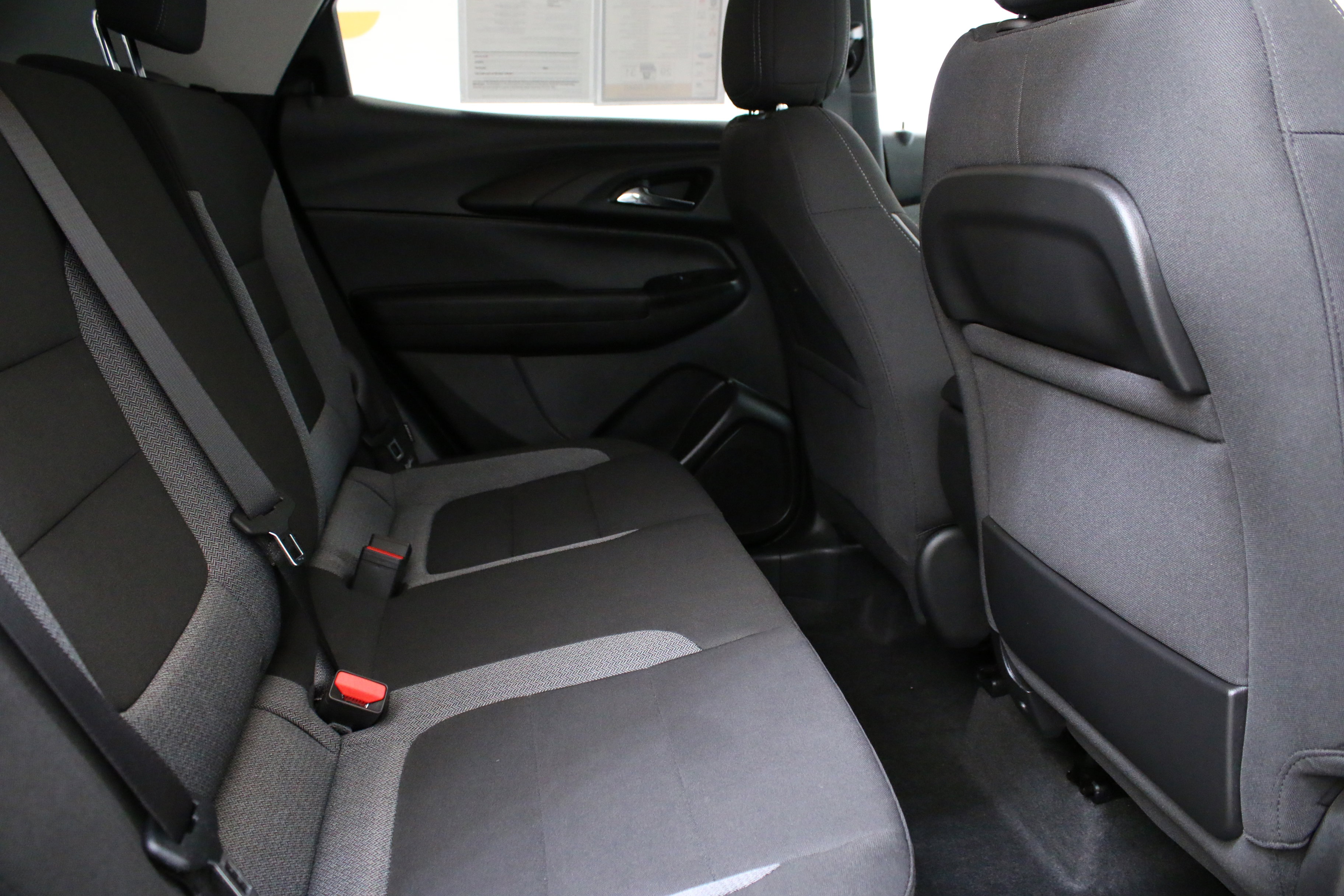 Used 2024 Chevrolet TrailBlazer LS w/ LS Convenience Package FWD image 28