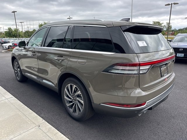 New 2025 Lincoln Aviator AWD image 5