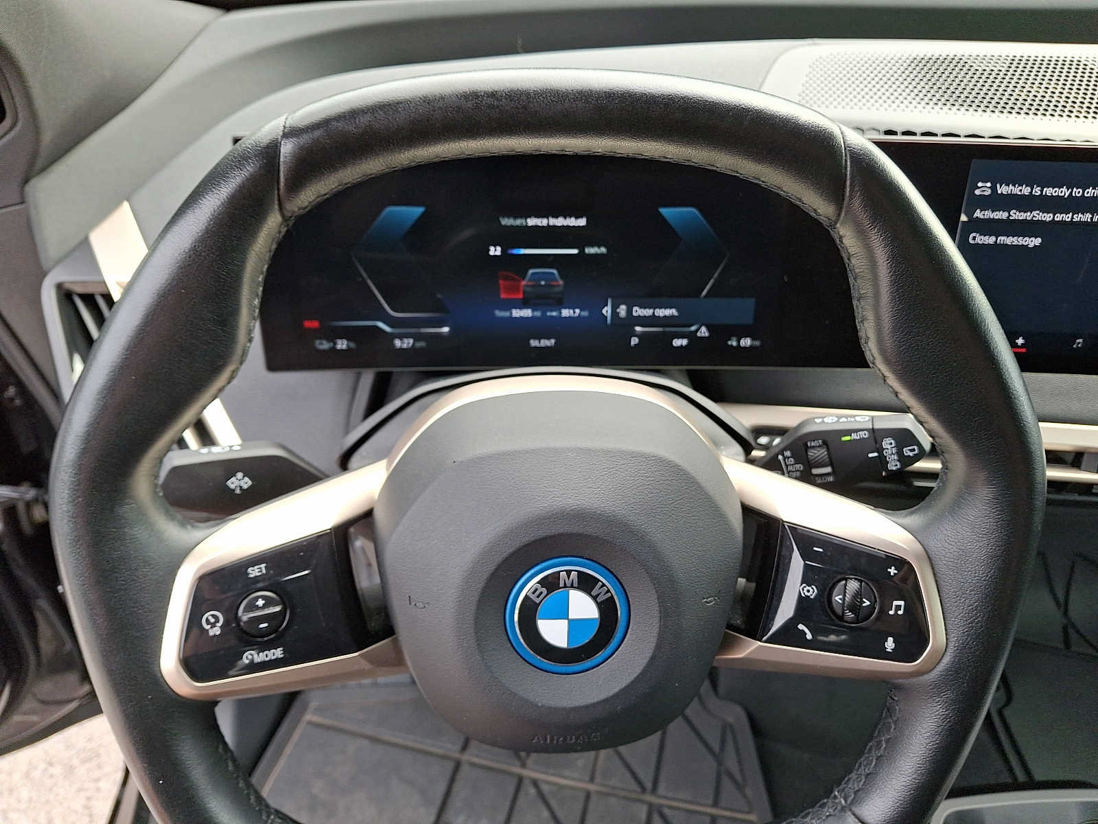 Certified 2024 BMW iX xDrive50 w/ Sport Package AWD/4WD image 21