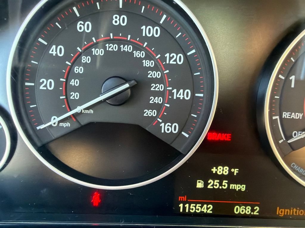 Used 2018 BMW 330e w/ Convenience Package RWD image 7