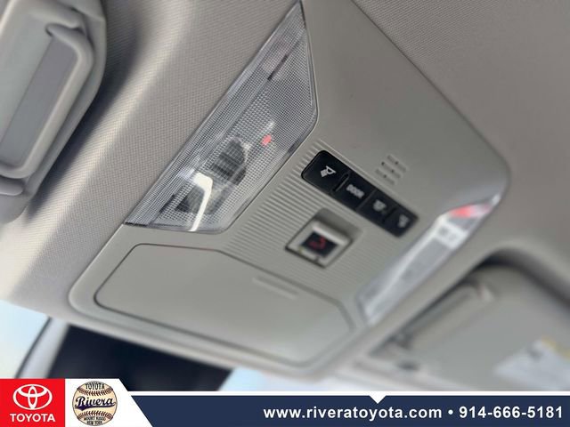 Used 2021 Toyota RAV4 XLE image 27