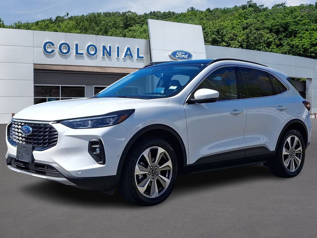 Certified 2024 Ford Escape Platinum w/ Premium Technology Package AWD/4WD image 3