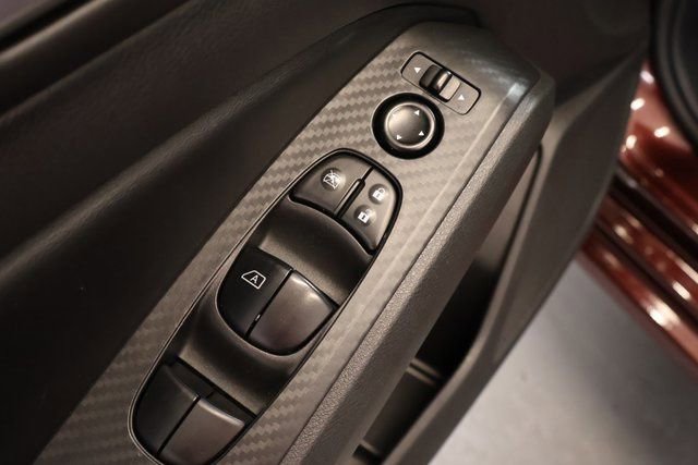 Used 2024 Nissan Altima 2.5 SV FWD image 10