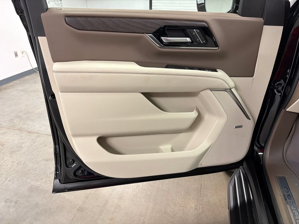New 2026 GMC Yukon XL Denali w/ Advanced Technology Package AWD/4WD image 21