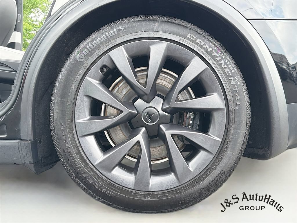 Used 2024 Tesla Model X AWD/4WD image 38
