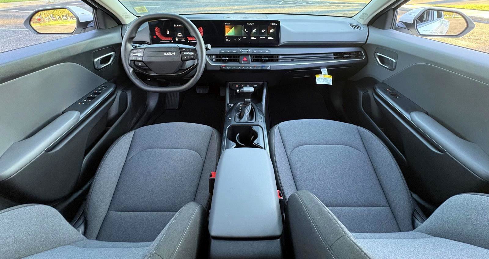 Certified 2025 Kia K4 FWD image 19