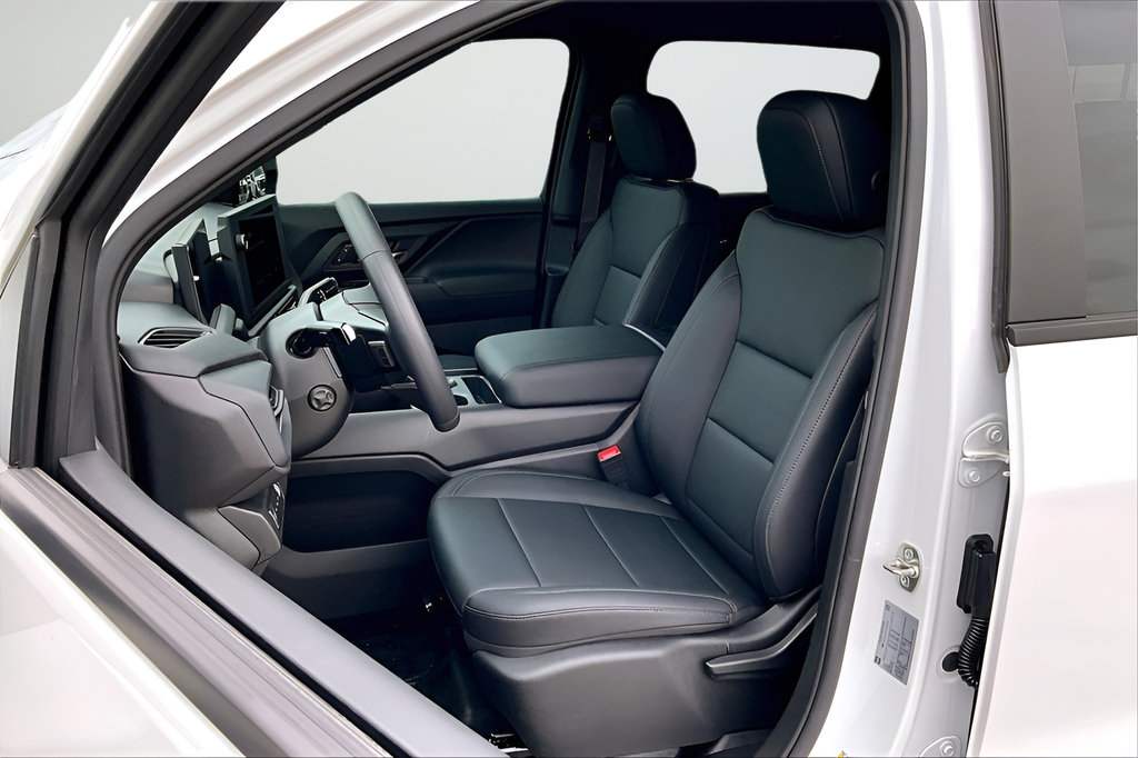 New 2024 GMC Sierra 3500 Pro w/ Fleet Convenience Package RWD image 9
