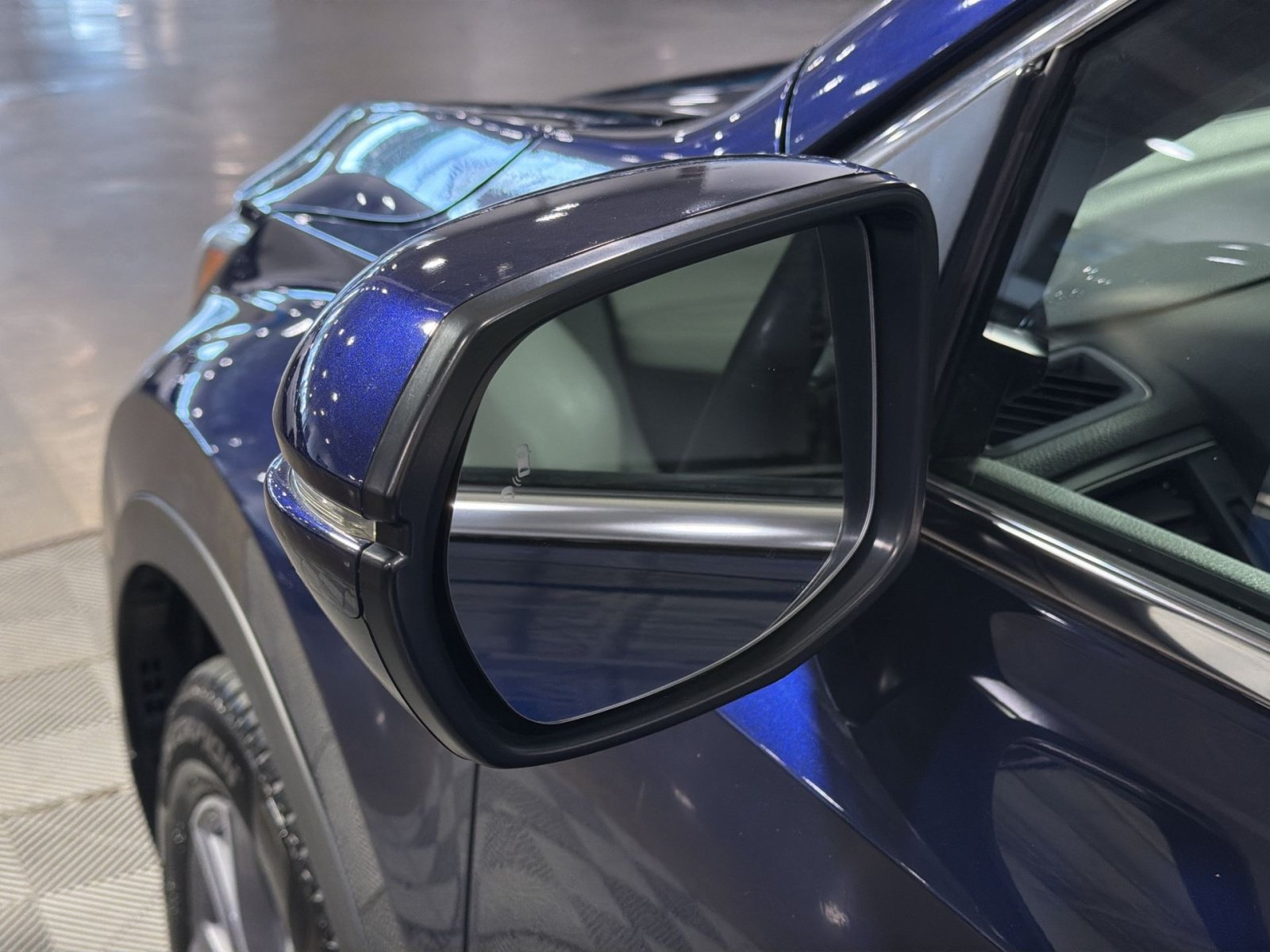 Used 2022 Honda CR-V Touring image 14